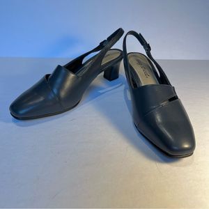Easy Street Women's Slingback Pumps 8 1/2W Gunmetal Blue
